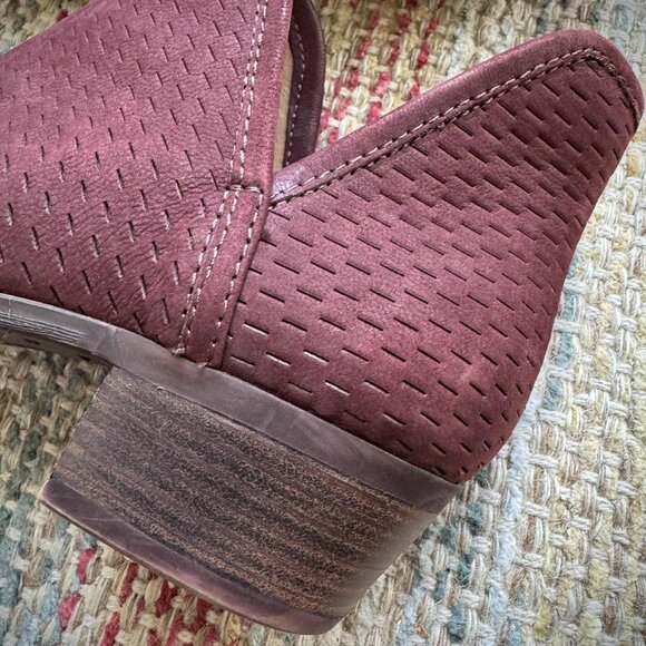 Lucky Brand Booties - Size 7.5 (38) - Picture 4 of 13